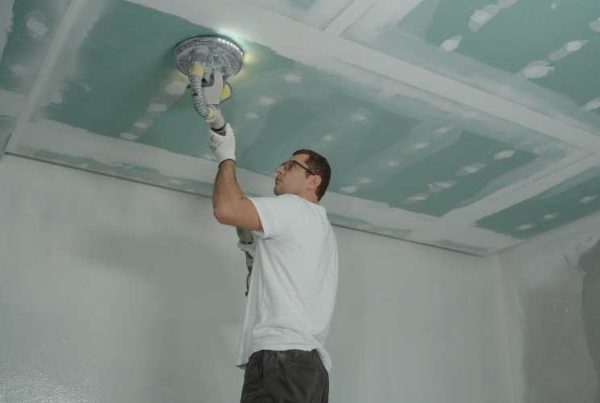 Photo de travaux d'isolation de plafond dans une maison et appartement