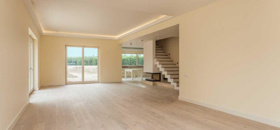 Un intérieur d'un salon d'une maison en construction