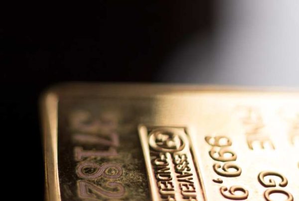 Photo d'un lingot d'or numéroté